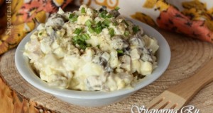 Салат с маринованными грибами и курицей: рецепт с фото