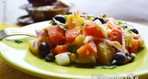 Итальянский тёплый салат с овощами, яйцами и каперсами: рецепт с фото